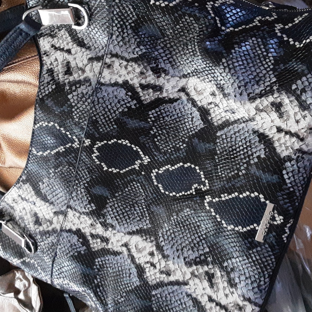 Vince camuto bag
